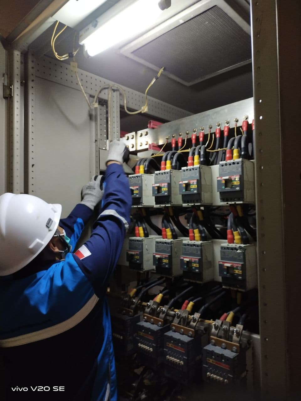 as1 - ELECTRICAL & INDUSTRIAL SUPPLIER - SYSTEM INTEGRATOR - SERVICE & MAINTENANCE SUBCONTRACTOR