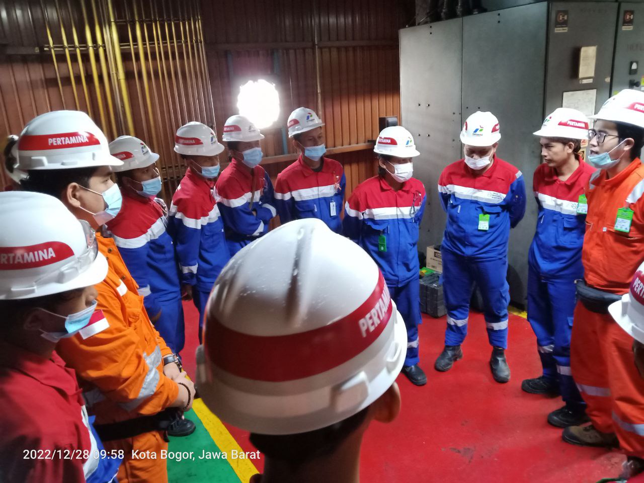 Maintenance Kelistrikan Pabrik - Grup Pertamina Gas Negara 4 PT SARANA ENERGI INVESTAMA maintenance panel listrik sarana energi - ELECTRICAL & INDUSTRIAL SUPPLIER - SYSTEM INTEGRATOR - SERVICE & MAINTENANCE SUBCONTRACTOR